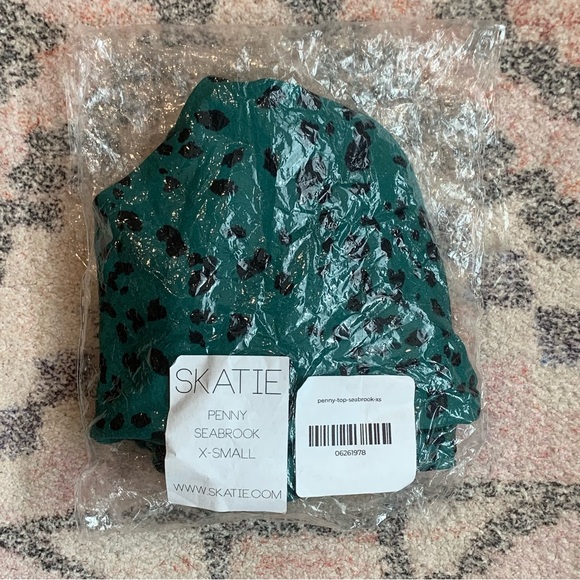 DONATED | SKATIE | NWT Penny in Seabrook, XS - Picture 3 of 5